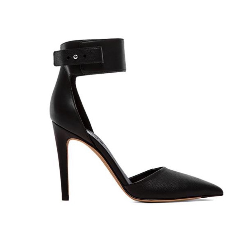 Vince Ada heels